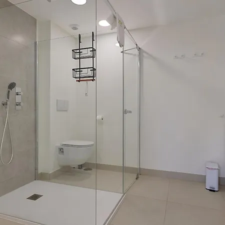 Vivi Homes - La Paz Sauna, Gym & Pool Apartment Sitio de Calahonda