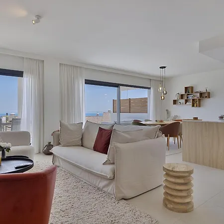 Vivi Homes - La Paz Sauna, Gym & Pool * Sitio de Calahonda