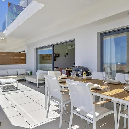 Apartment Vivi Homes - La Paz Sauna, Gym & Pool